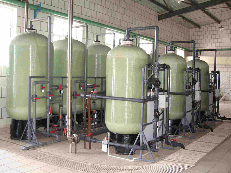 全自動軟化水設(shè)備是這樣來防垢除垢的！