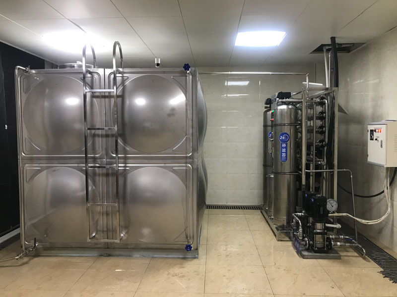 鐵路中學(xué)1噸反滲透